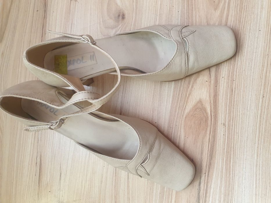 Pantofle na obcasie lato wesele