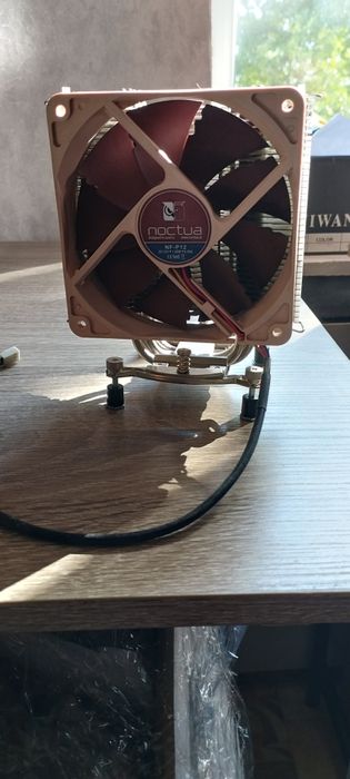 Активний кулер Noctua NH-U12P, срочно