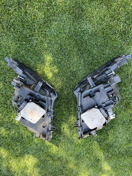 Lexus NX300 300h 200t Фары Фара левая правая в сборе. РАЗБОРКА НАЛИЧИЕ