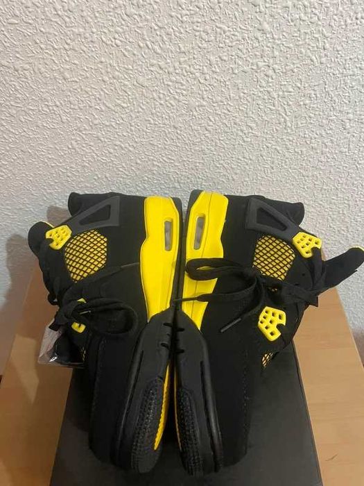 Jordan_4_Retro_Thunder R.45