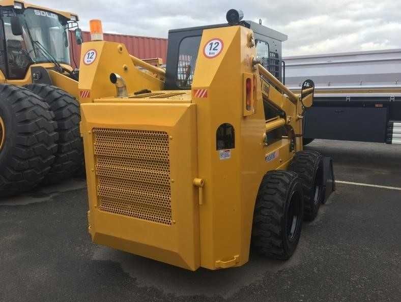 Спецтехника: мини-экскаватор, автовышка, самосвал, экскаватор