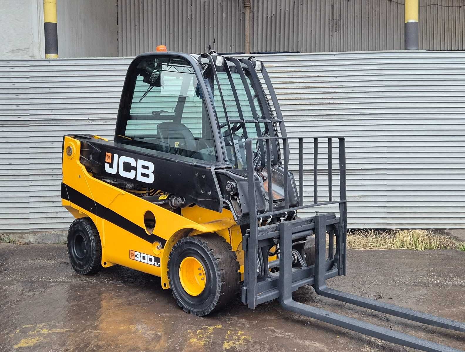 JCB TLT 30D • 2018r • diesel PERKINS • wózek widłowy teleskopowy