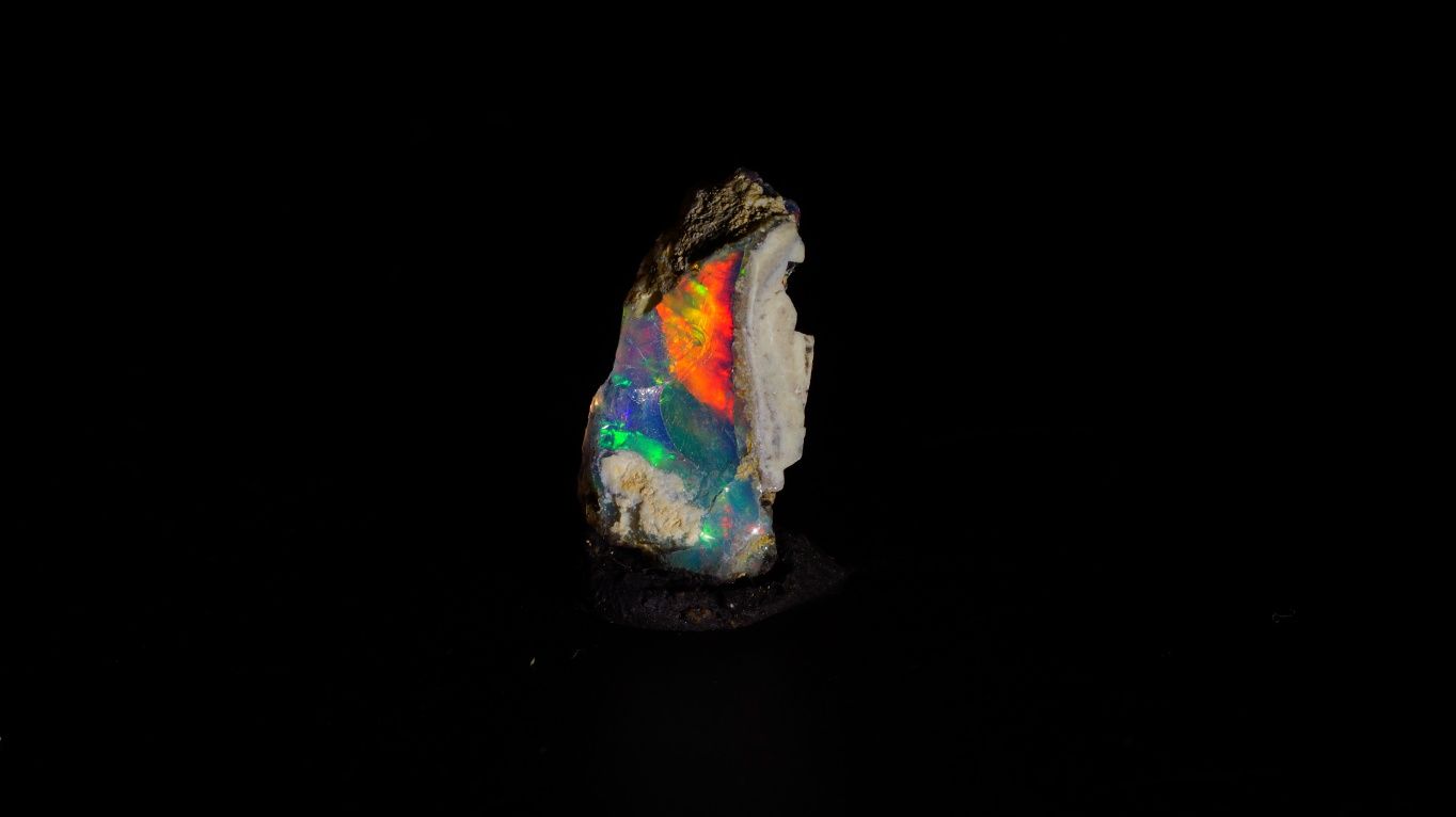 Opal Szlachetny | Bardzo Mocno Opalizujący | 0.6 gr | Minerał Naturaln