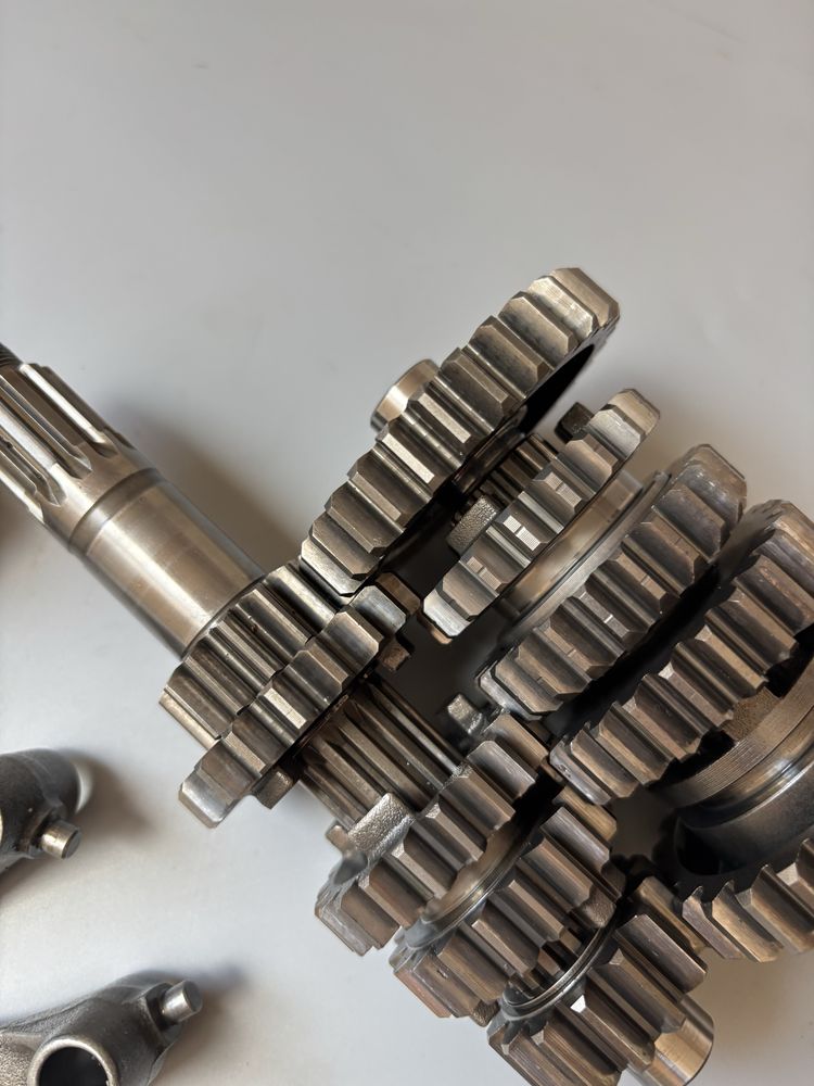 Skrzynia Biegów KAWASAKI KXF250 R 04-08 RMZ 250 R 04-06