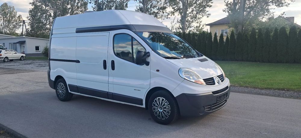 Renault Trafic 2.5 Dci L2H2  Szwajcaria 2006 Rok Klima 186 TKM Długi Wysoki Baza na Kampera