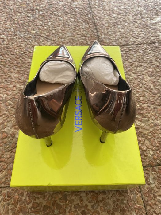 Stiletto / sapato salto alto 39 (stradivarius, aldo)