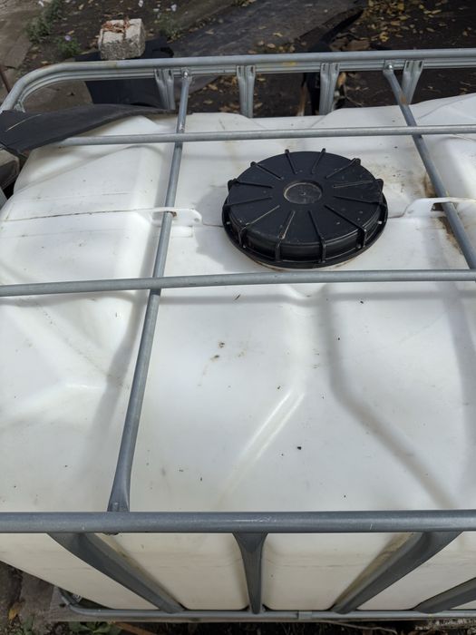 Бочка єврокуб з під дощової води