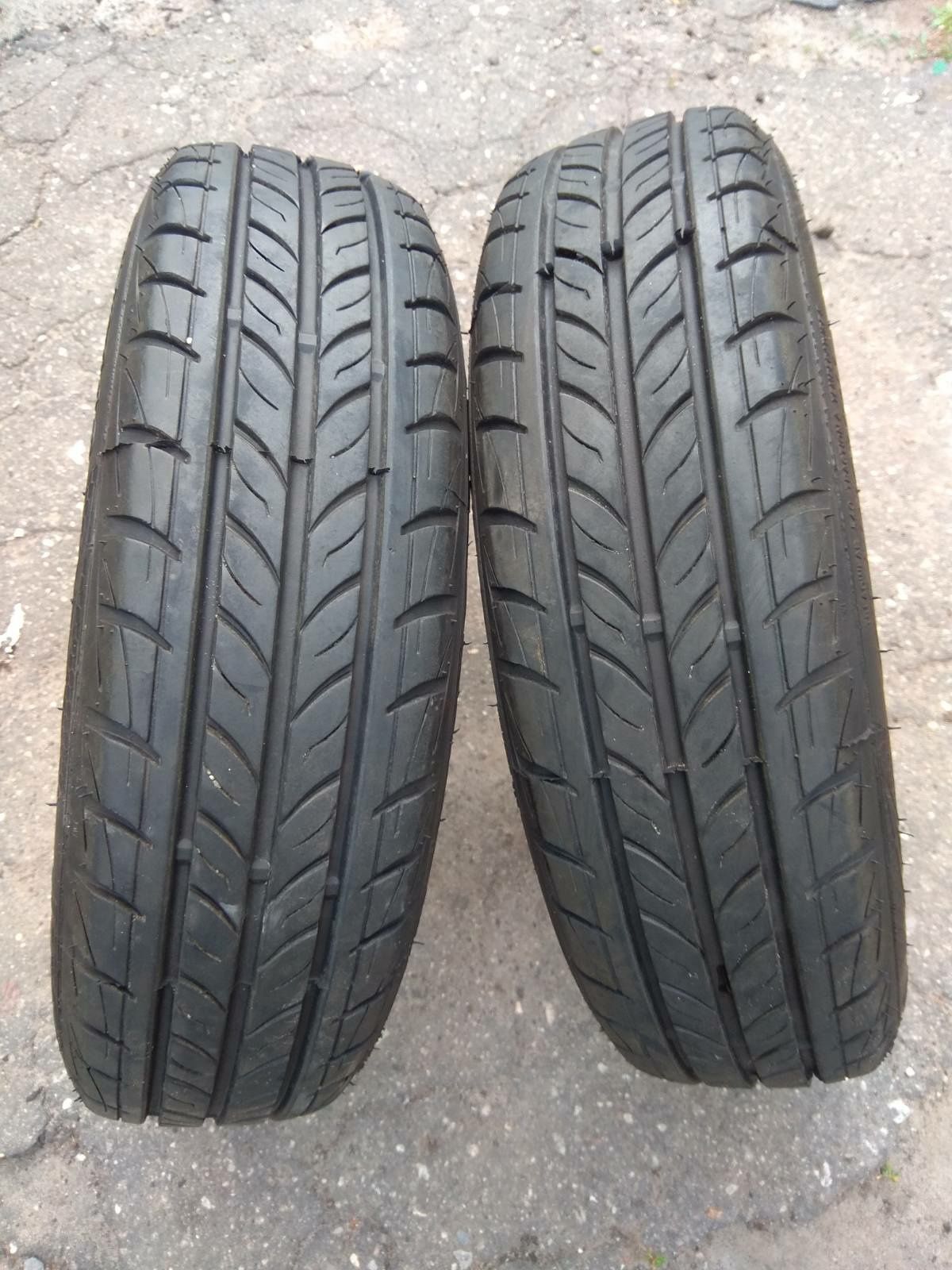 Продам резину 155/70R13 на Таврию,Славуту в новом состоянии