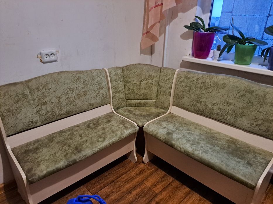 М'який куточок на кухню.  Безкоштовно