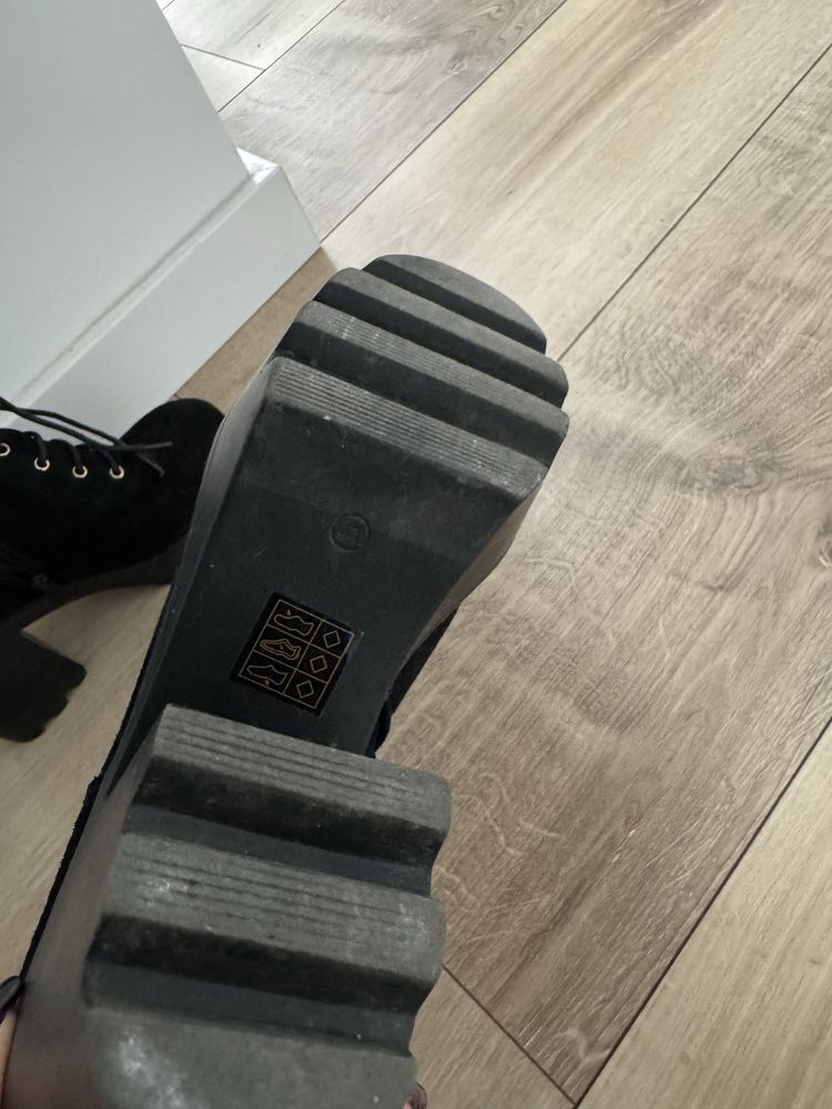 Buty botki czarne