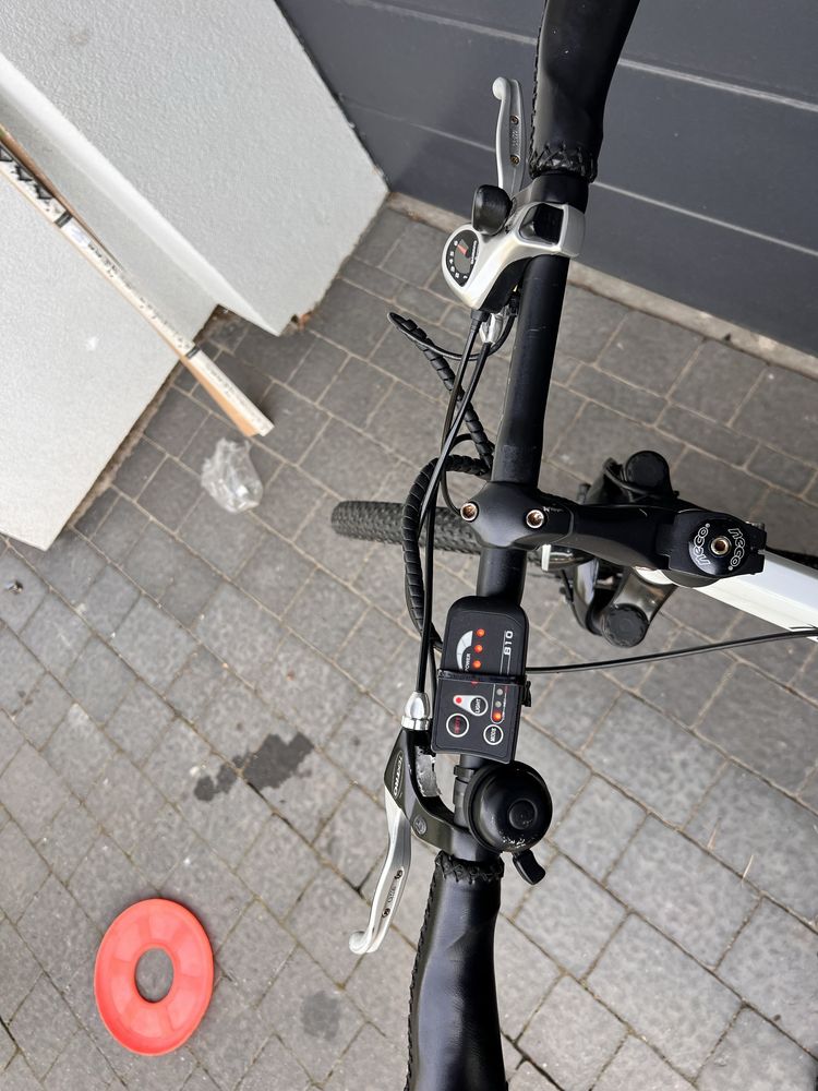 Rower MTB Elektryczny Trybeco Terra 28 (gwarancja)
