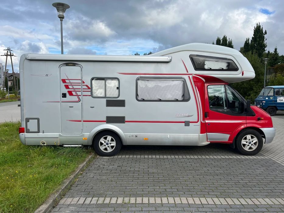 Hymer-Eriba C682 CL  Kamper FORD HYMER C682 CL – 6 osób do jazdy i spania! Mały przebieg.