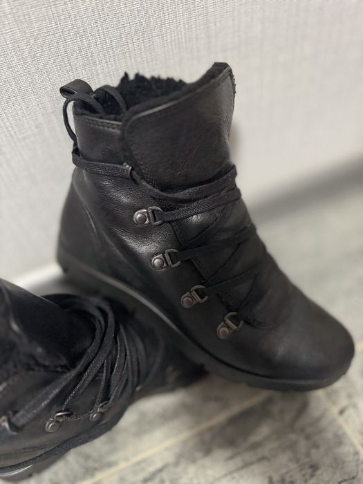 Зимние  женские ботинки Ecco