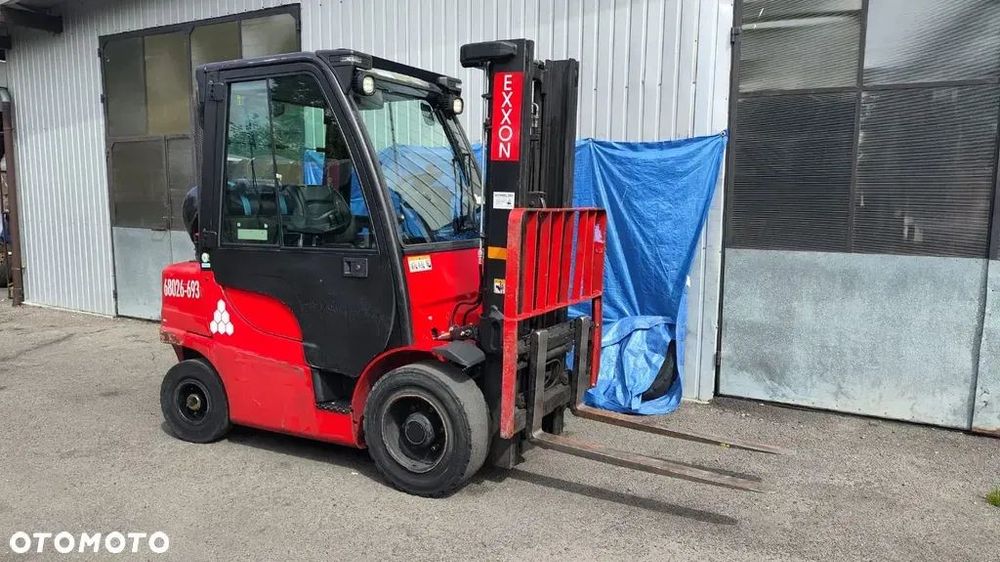 Hyster H2.5FT  Wózek widłowy HYSTER H2.5FT z Niemiec Serwisowany Kabina Ogrzewanie