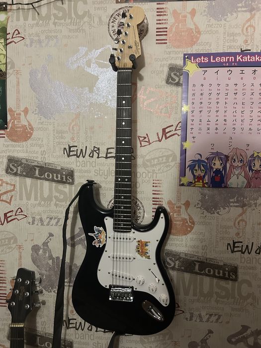 Гитара fender squier mm strat