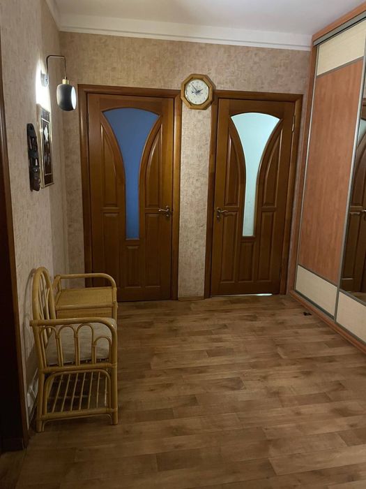 Сдам 3 комнатную квартиру,Садовый проезд.Метро Дворец спорта.