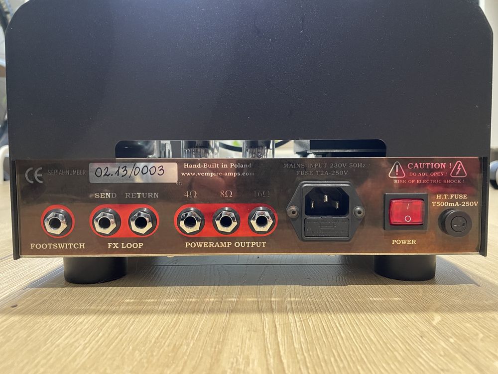 Wzmacniacz gitarowy VEMPIRE plus kolumna