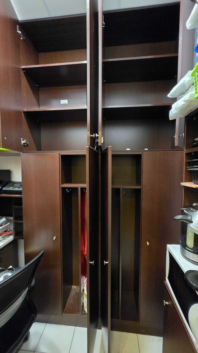 Wyposażenie sklepu mięsnego - chłodziarki, krajalnice, wagi, meble