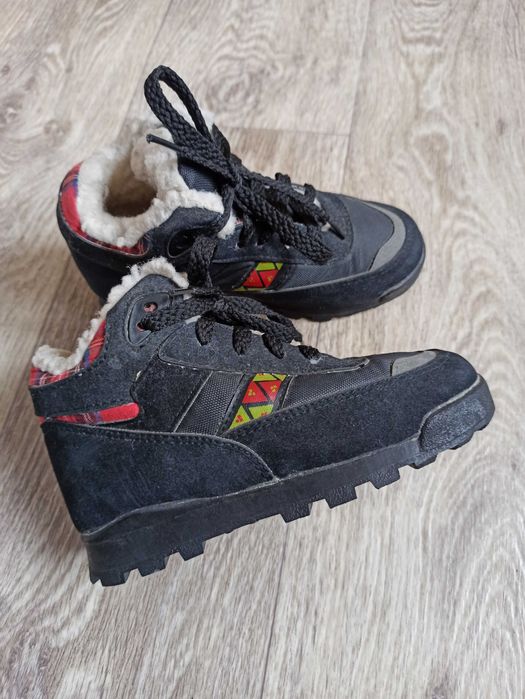 Новые Ботинки зимние на овчине детские