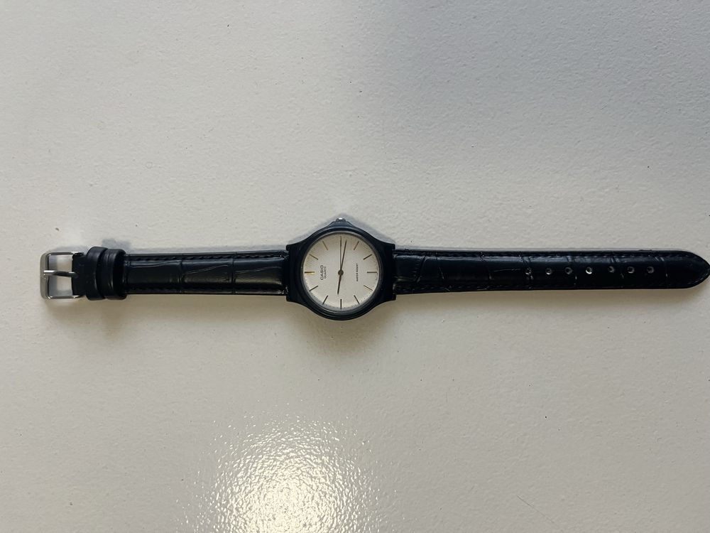 Sliczny zegarek Casio