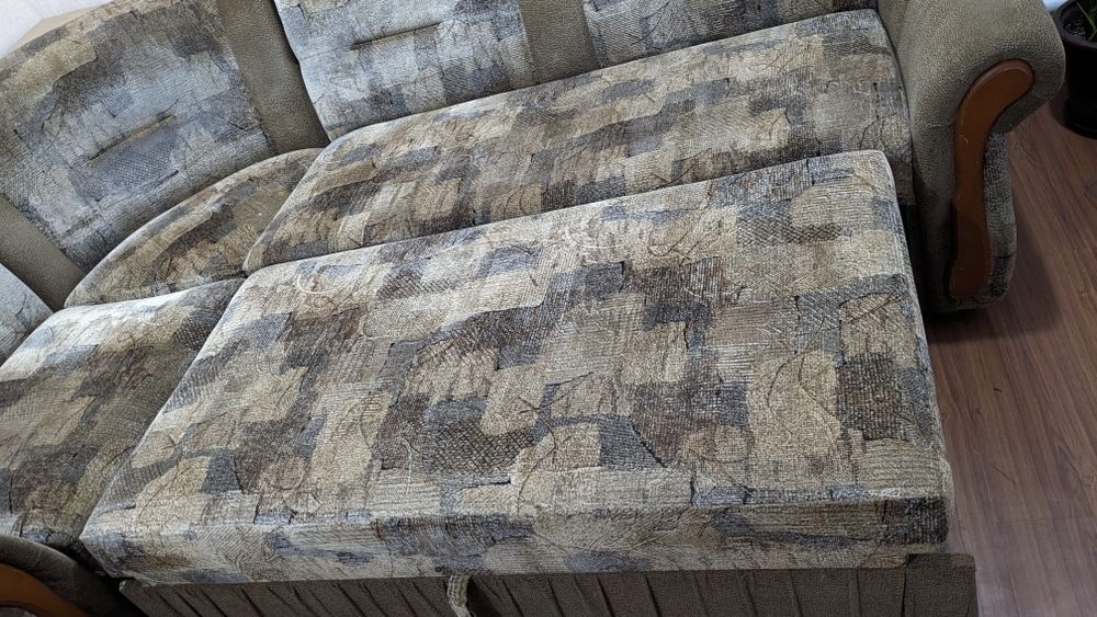 Розкладний кутовий диван