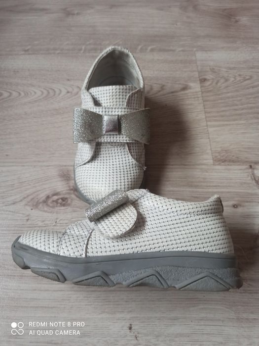 Eleganckie buciki dla dziewczynki rozmiar 25