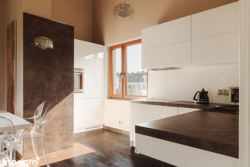 Mieszkanie z dużym tarasem zlokalizowane tuż przy Parku Brochowskim