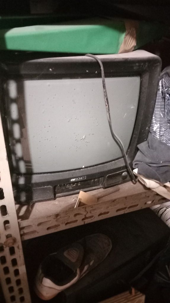 Telewizor z PRL u