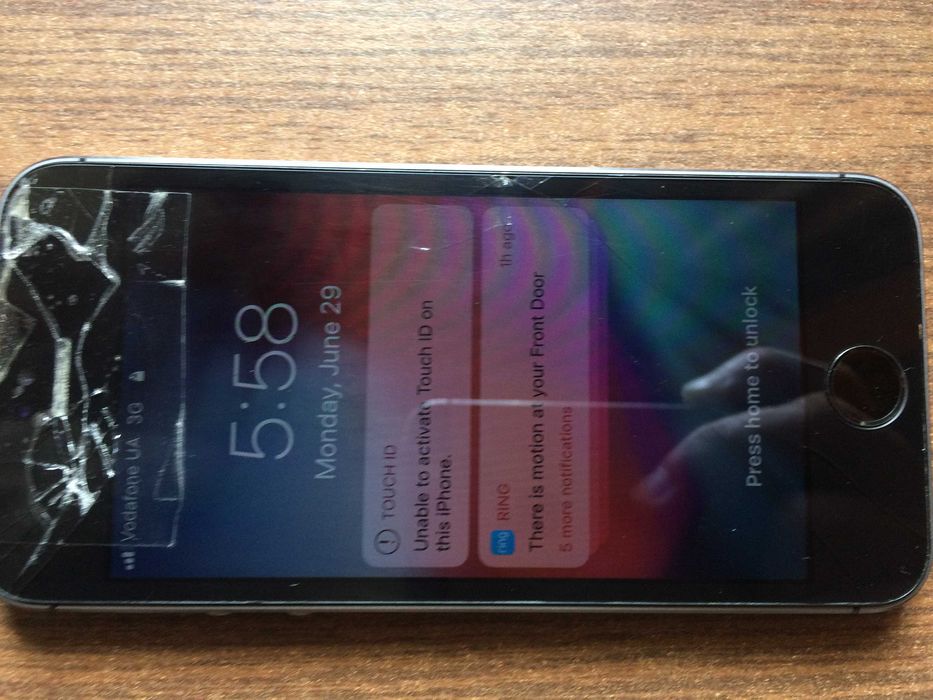 iPhone 5S neverlock 16GB на запчасти + вторая батарея или обмен