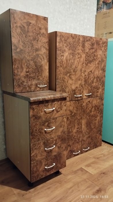 Кухонная мебель.