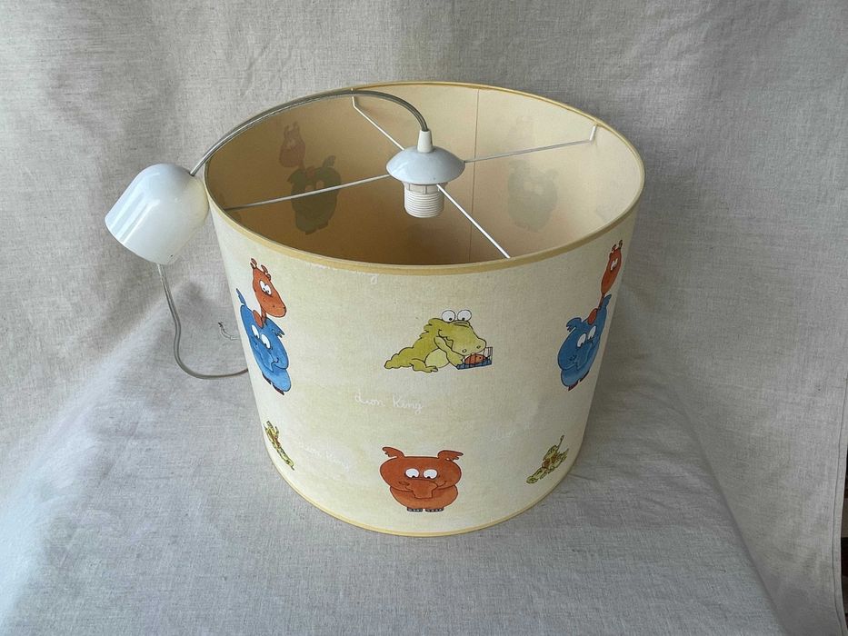 Lampa do pokoju dziecięcego z abażurem 33x40 cm