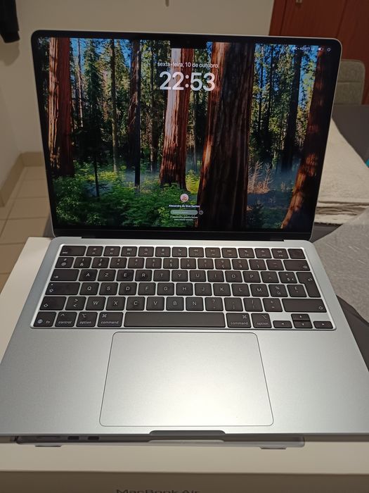 MacBook air13  M4
