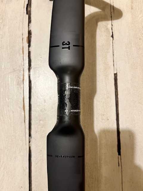 Kierownica 3T Aeroghiaia  carbon flara 420mm