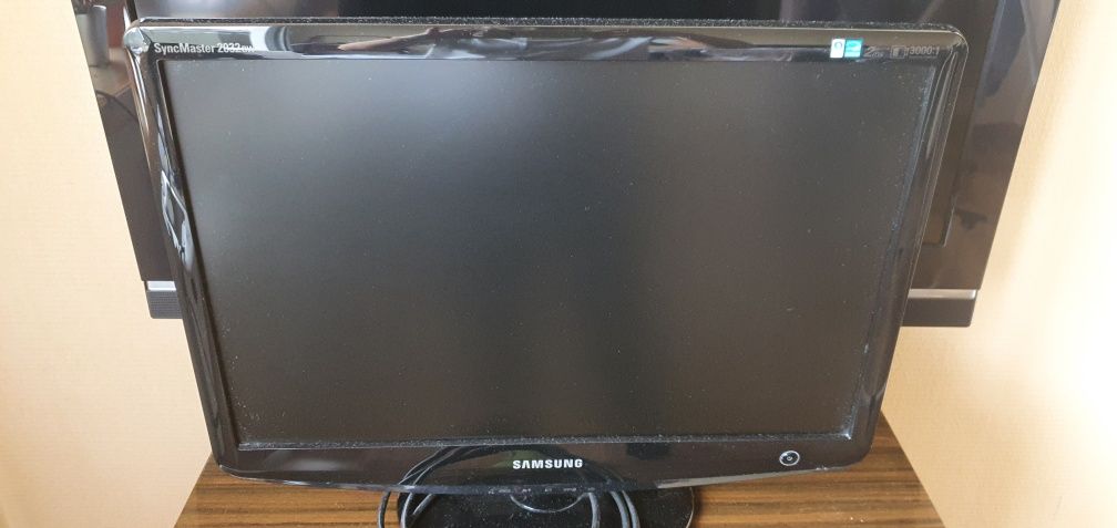 SAMSUNG 2032BW Monitor 20'' LCD DVI VGA 2ms 3000:1