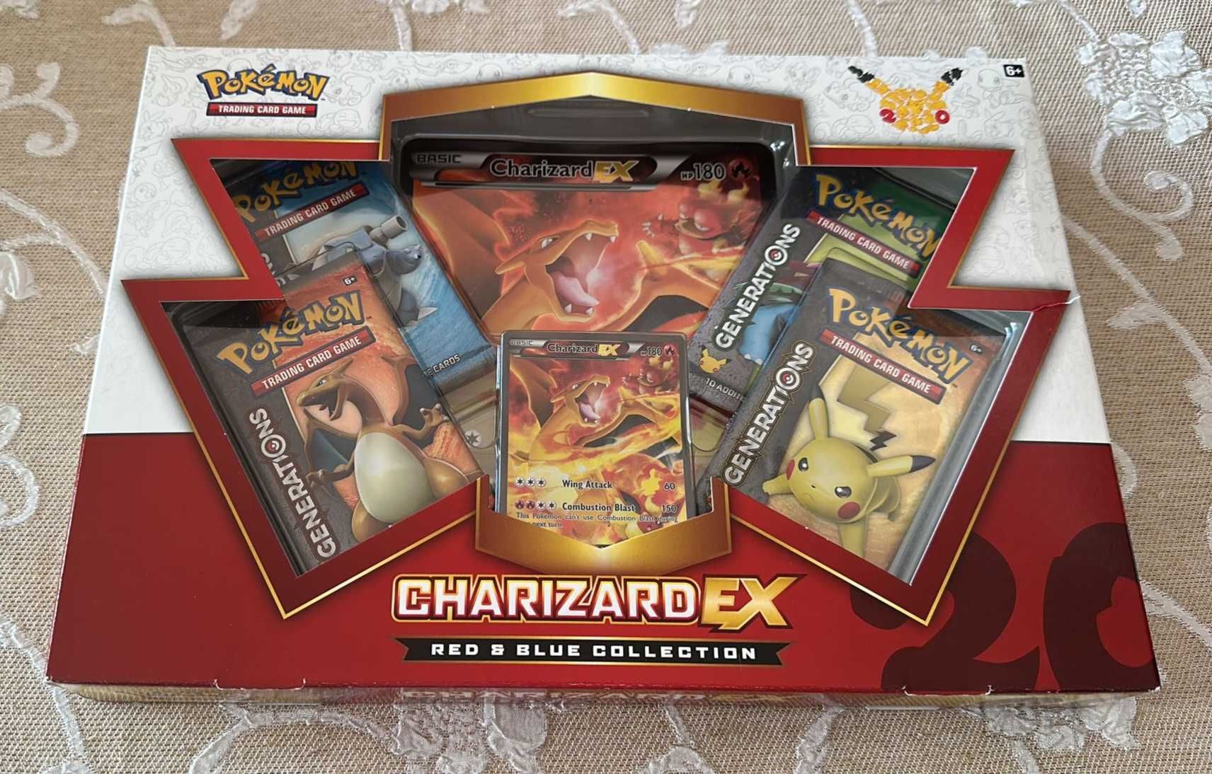 POKÉMON- CHARIZARD EX GENERATIONS BOX (20 YEARS CELEBRATIONS)