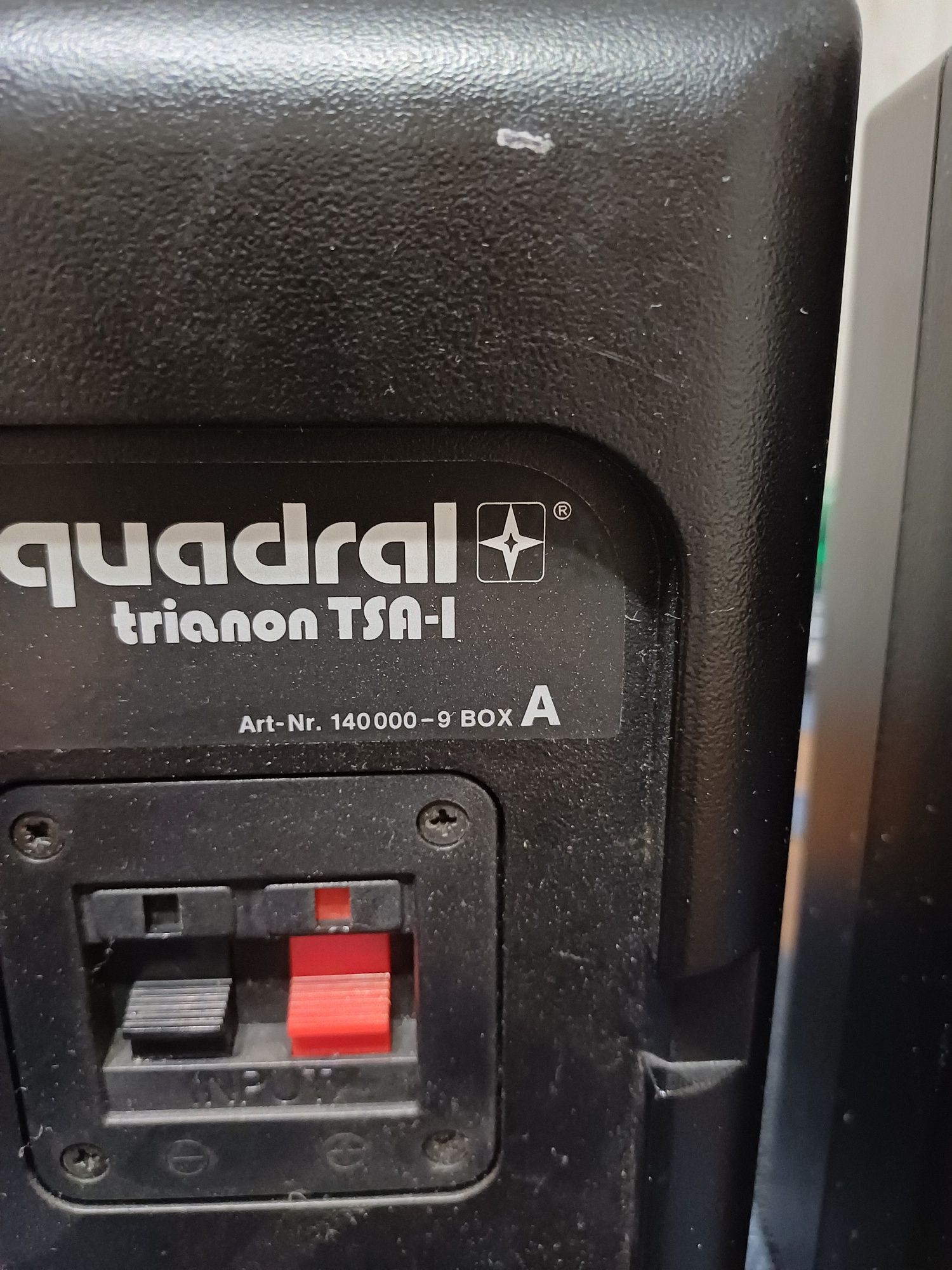 Kolumny Quadral trianon TSA-1