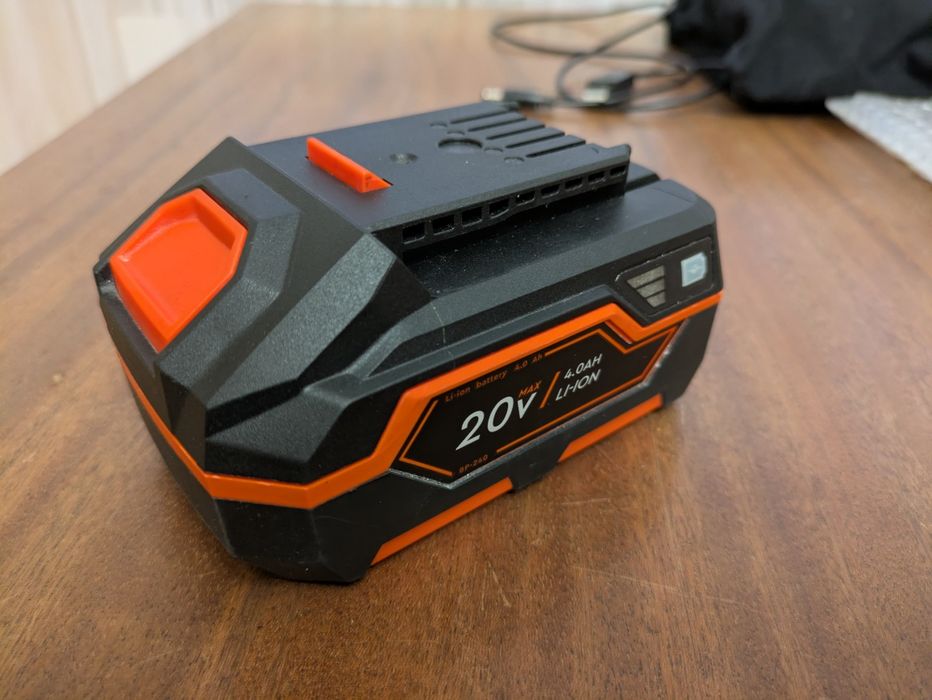 Акумуляторна батарея Дніпро-М 4Аг ВР-240