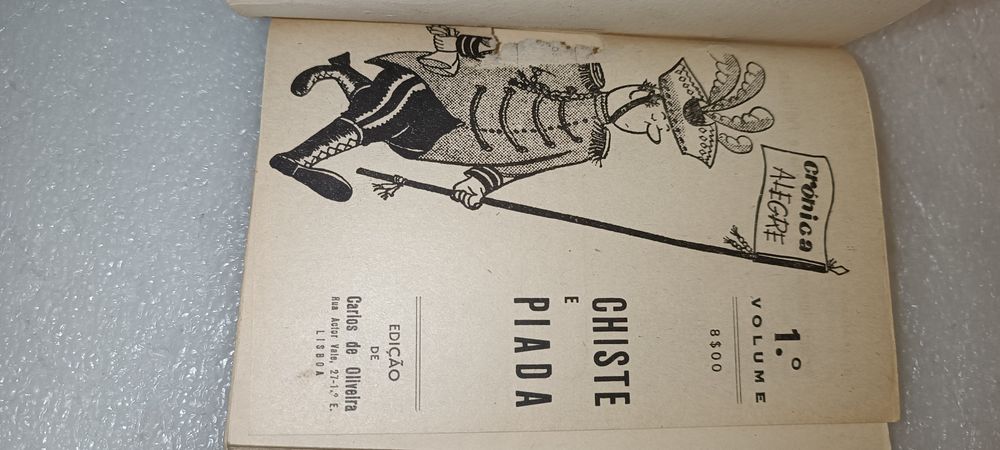 2 antigos livros BD crônica alegre e o mundo ri