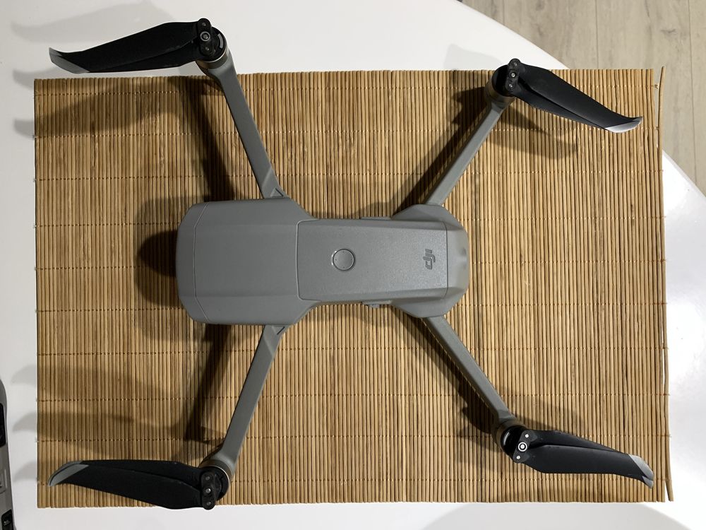 Квадрокоптер, дрон, DJI Mavic Air 2 Fly More Combo