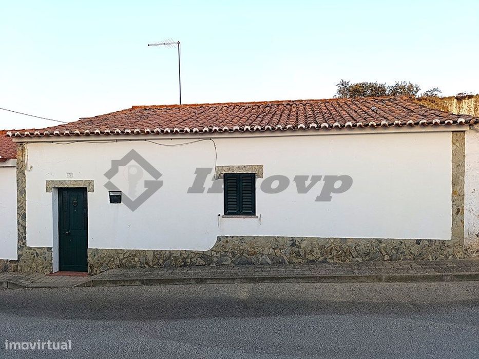 Moradia T5 localizada na Aldeia dos Grandaços, Ourique
