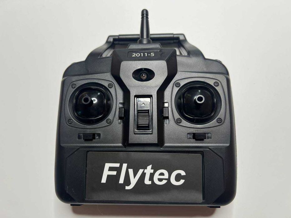 Кораблик рибальський для риболовлі кораблик короповий FLYTEC 2011-5