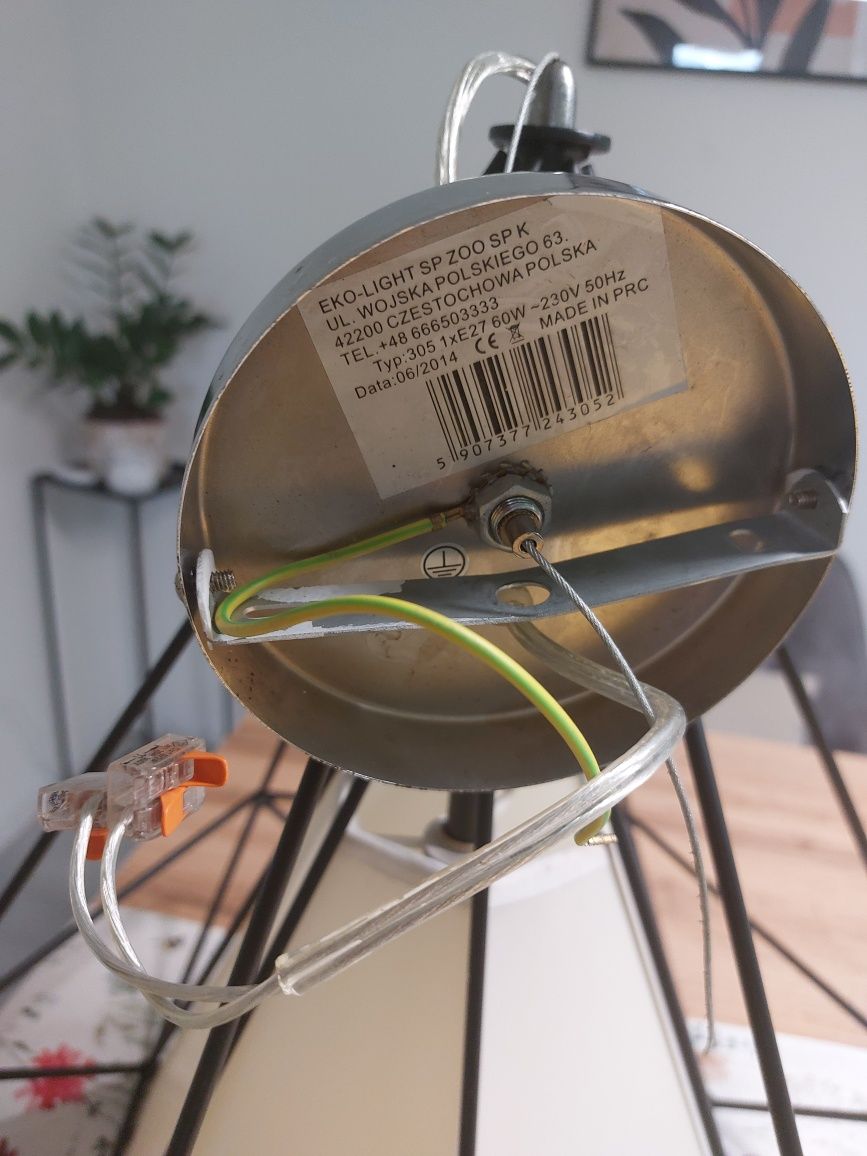 Czarna lampa wisząca LOFT