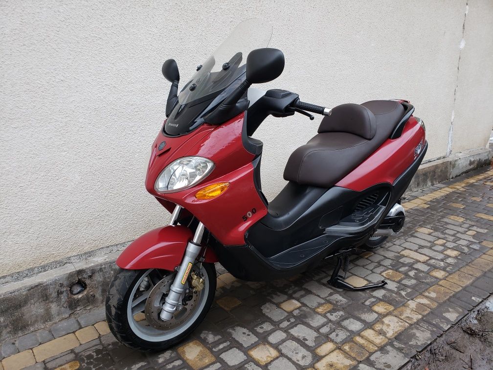 Скутер Piaggio X9 500i