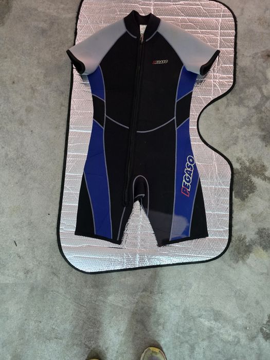 Fato de neoprene curto PEGASO – 2/3 mm – Tamanho M