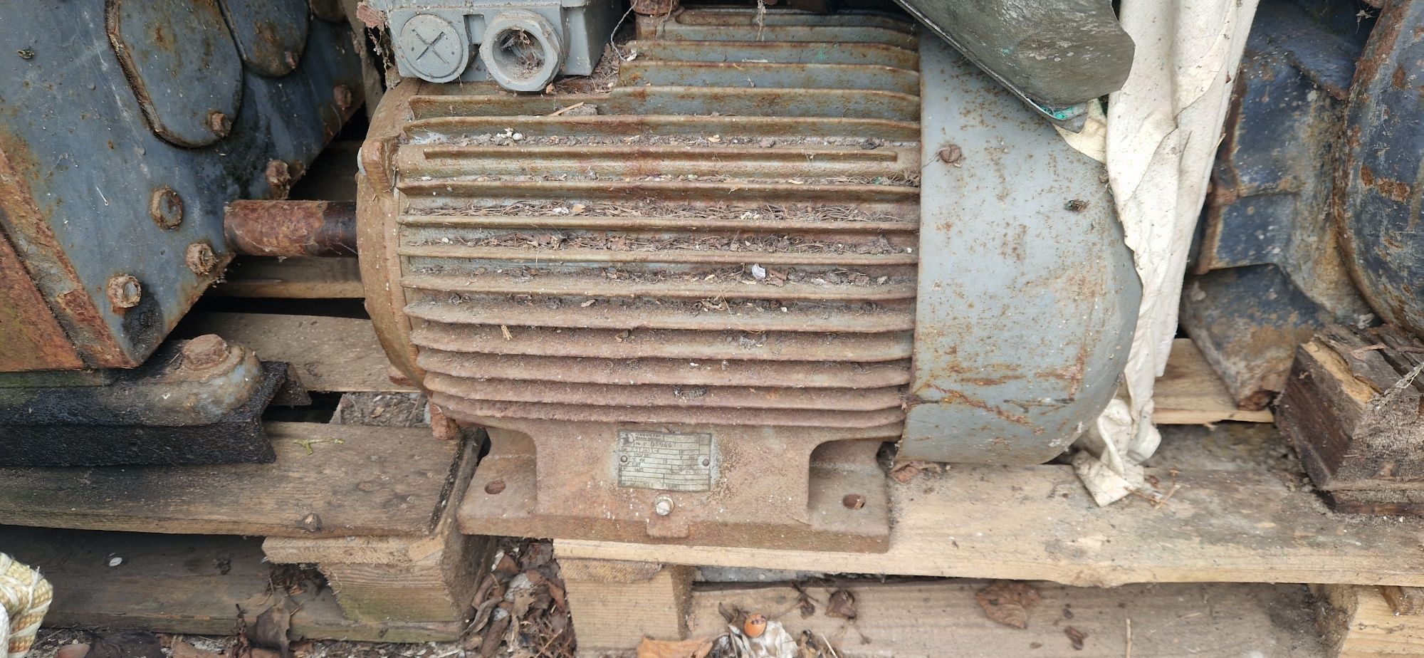 Silnik elektryczny Indukta 15KW 3F typ 23f160 L-4
