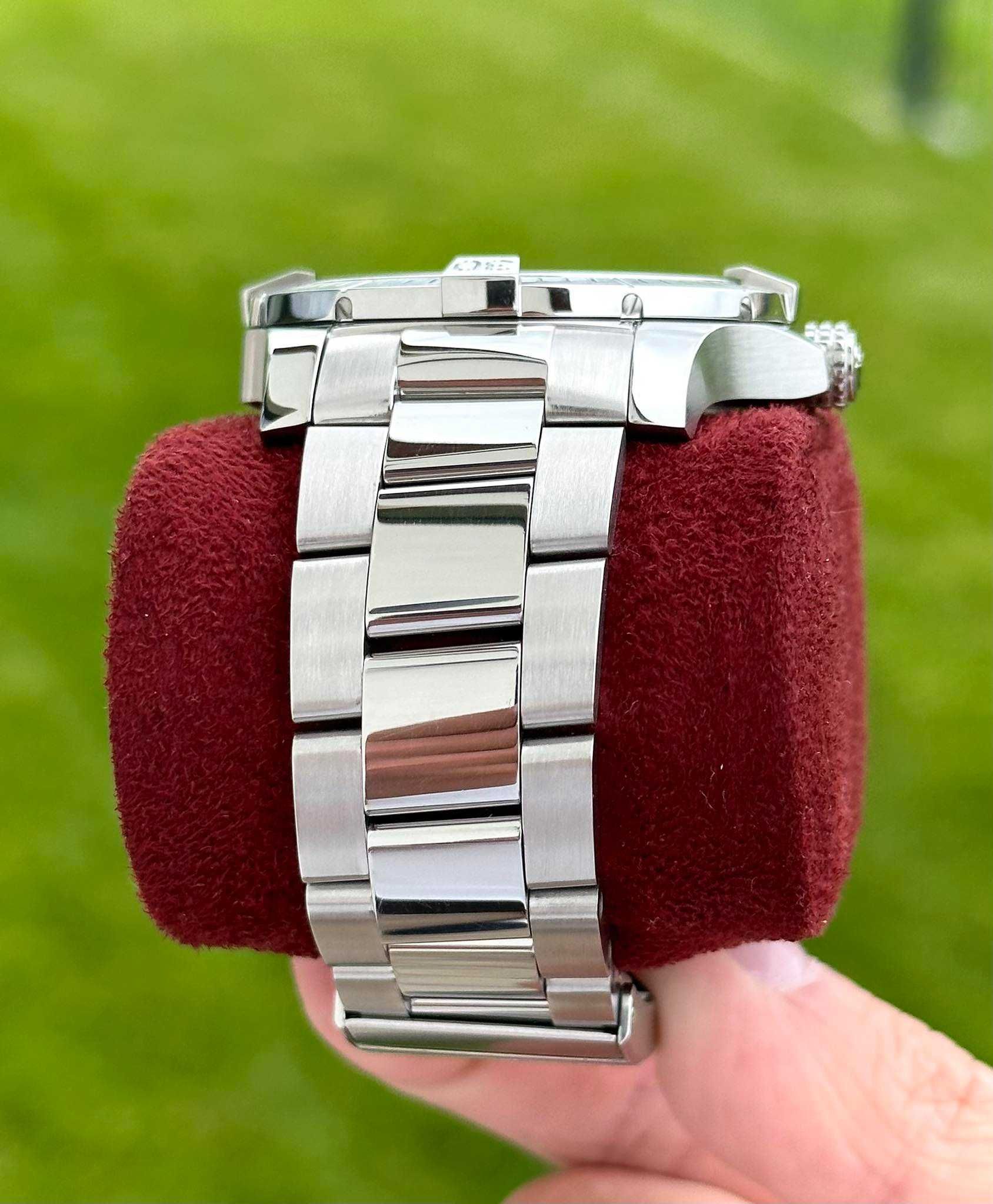Breitling Avenger Automatic GMT 43mm