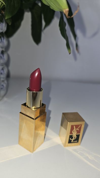 Pomadka Yves Saint Laurent