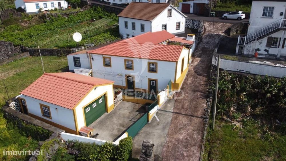 Refúgio Natural com Potencial de Investimento – Fajã dos Vimes, Ilh...