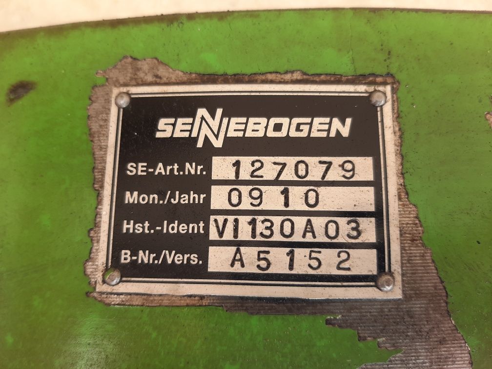 WIENIEC obrotu koparka Sennebogen 818