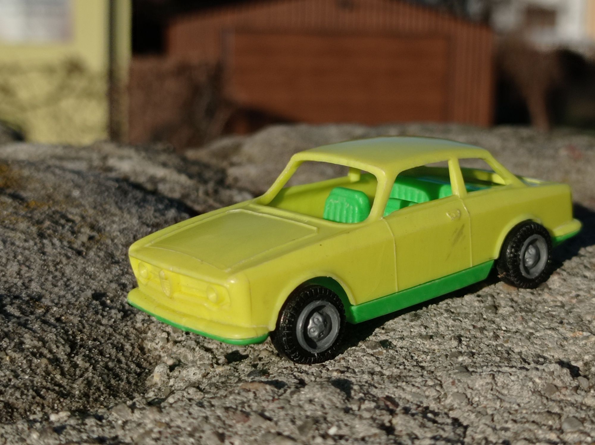 UNIKAT model samochodu Alfa Romeo G.T 1:48 yunior coupe